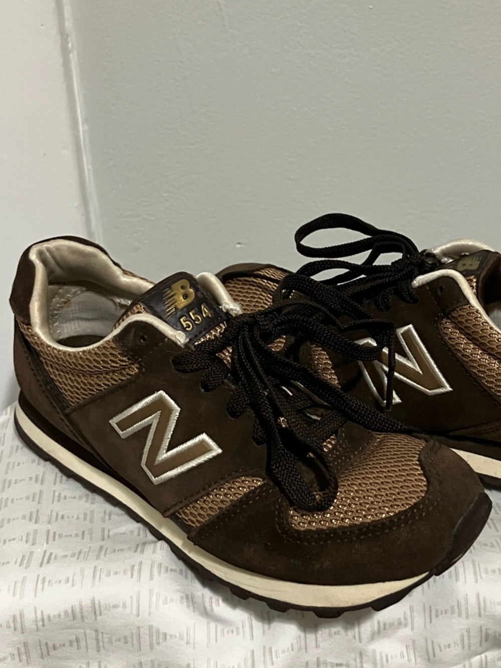 New Balance Brown Suede & Mesh Sneakers Vintage 2000s